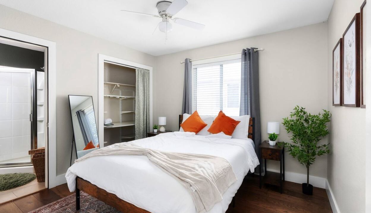 Photo of Bedroom in East Congress
