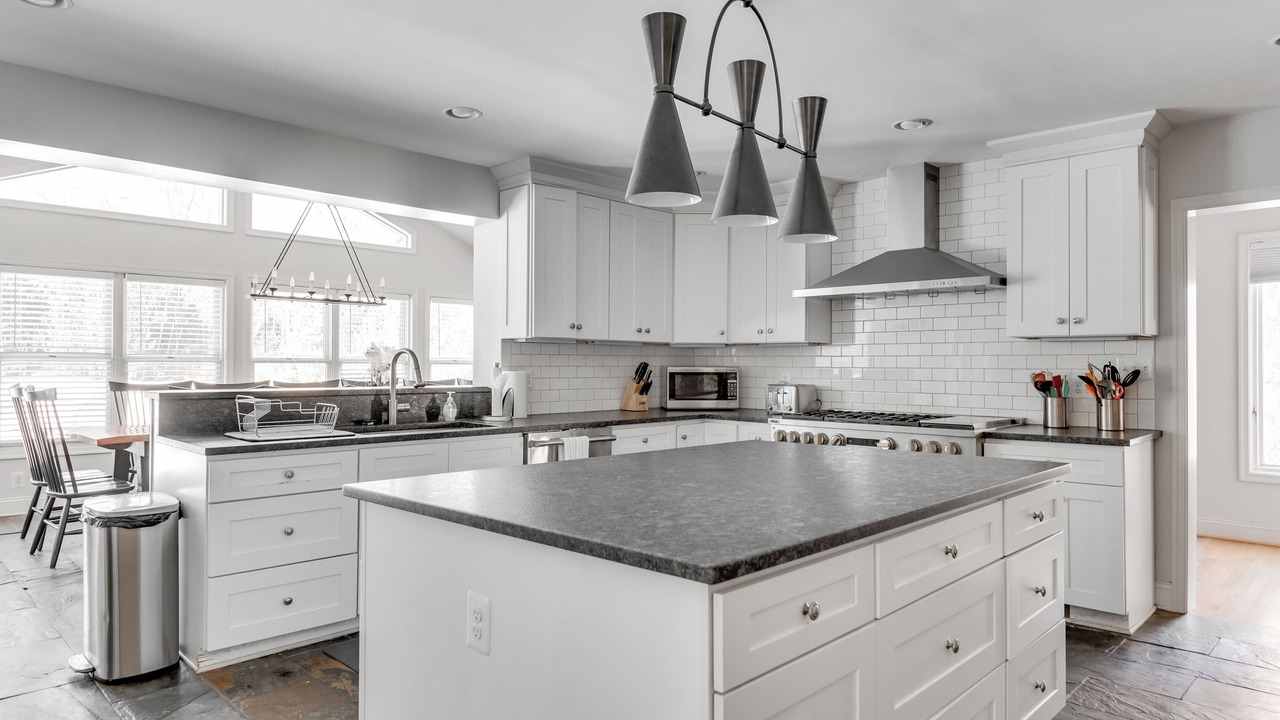 Photo of Kitchen in Lakeview
