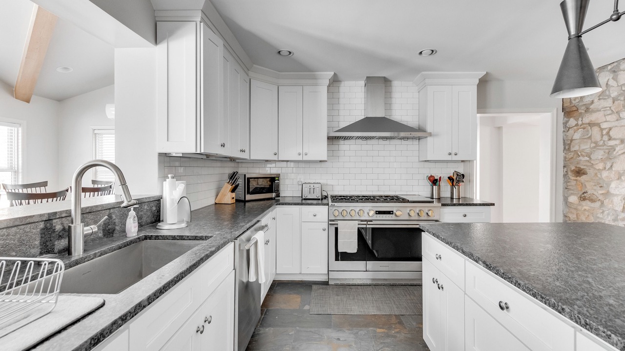 Photo of Kitchen in Lakeview