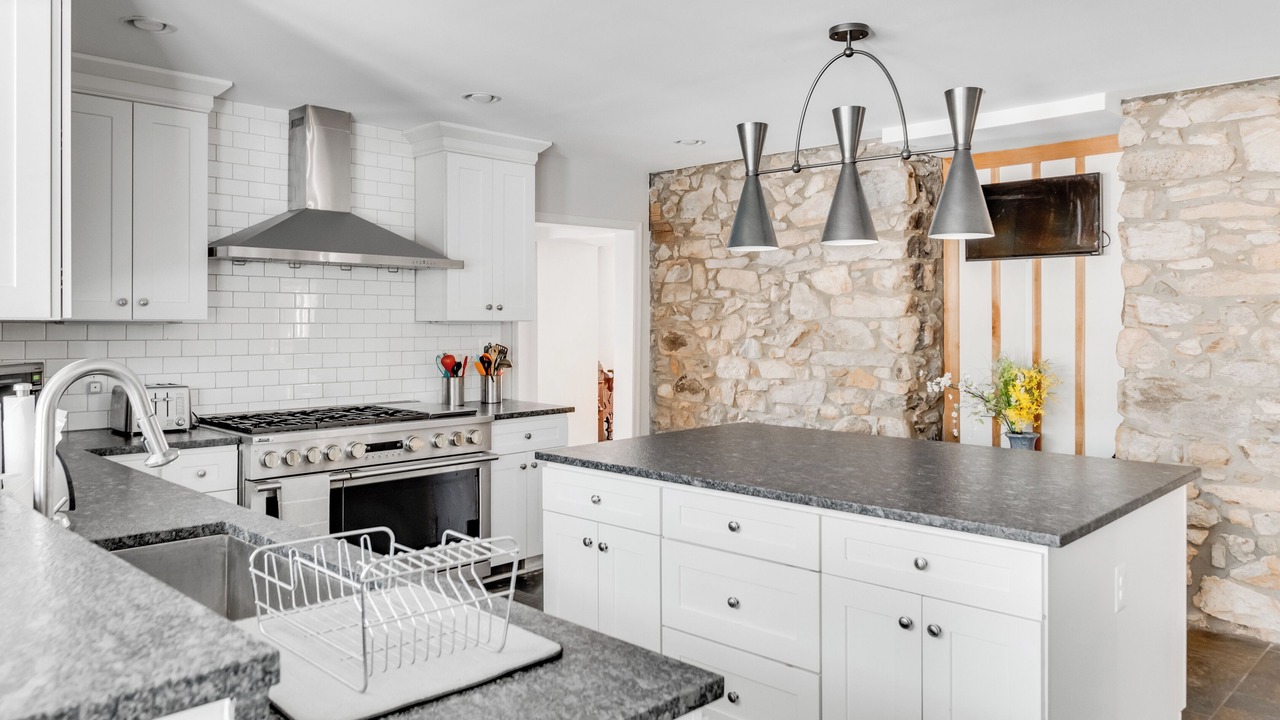 Photo of Kitchen in Lakeview