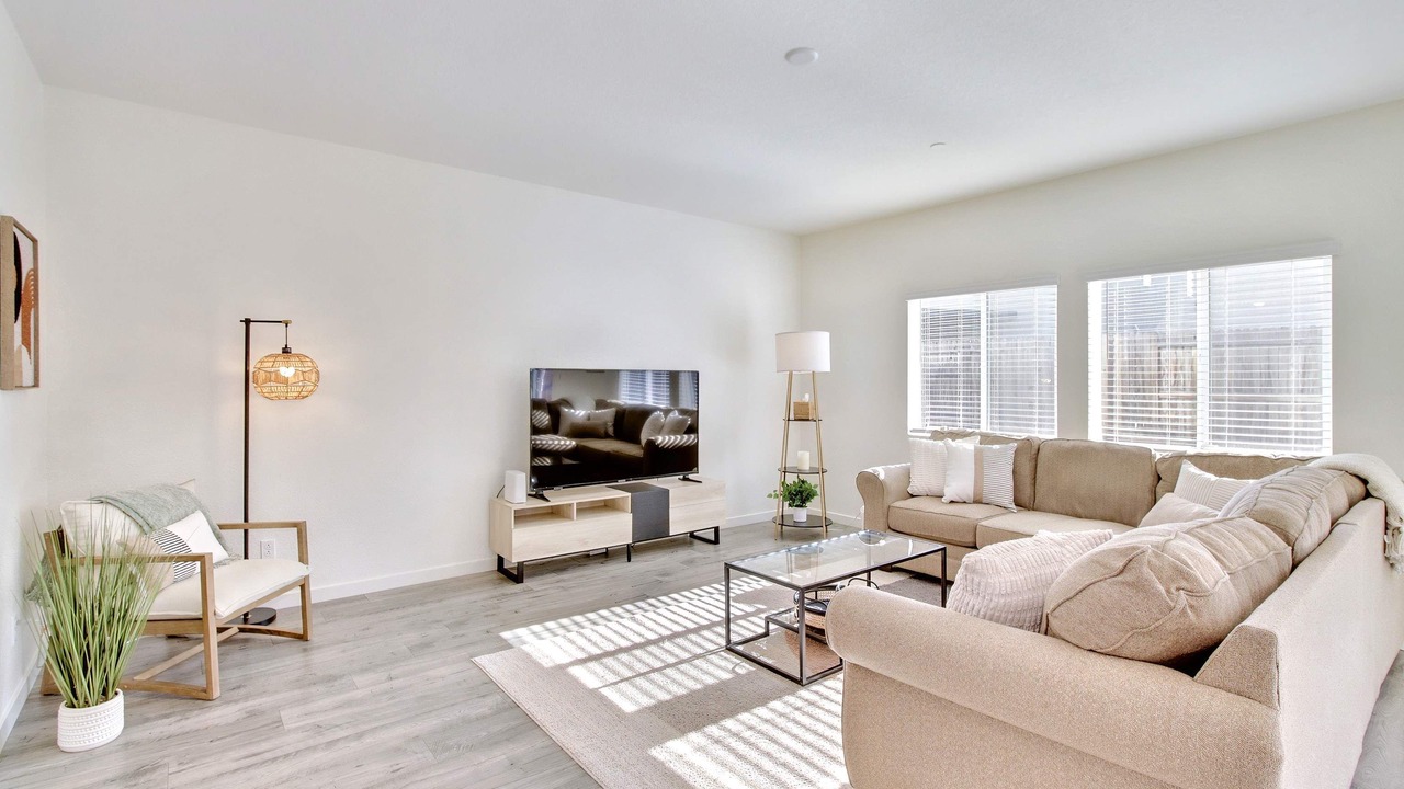 Photo of Livingroom in Pleasant Grove