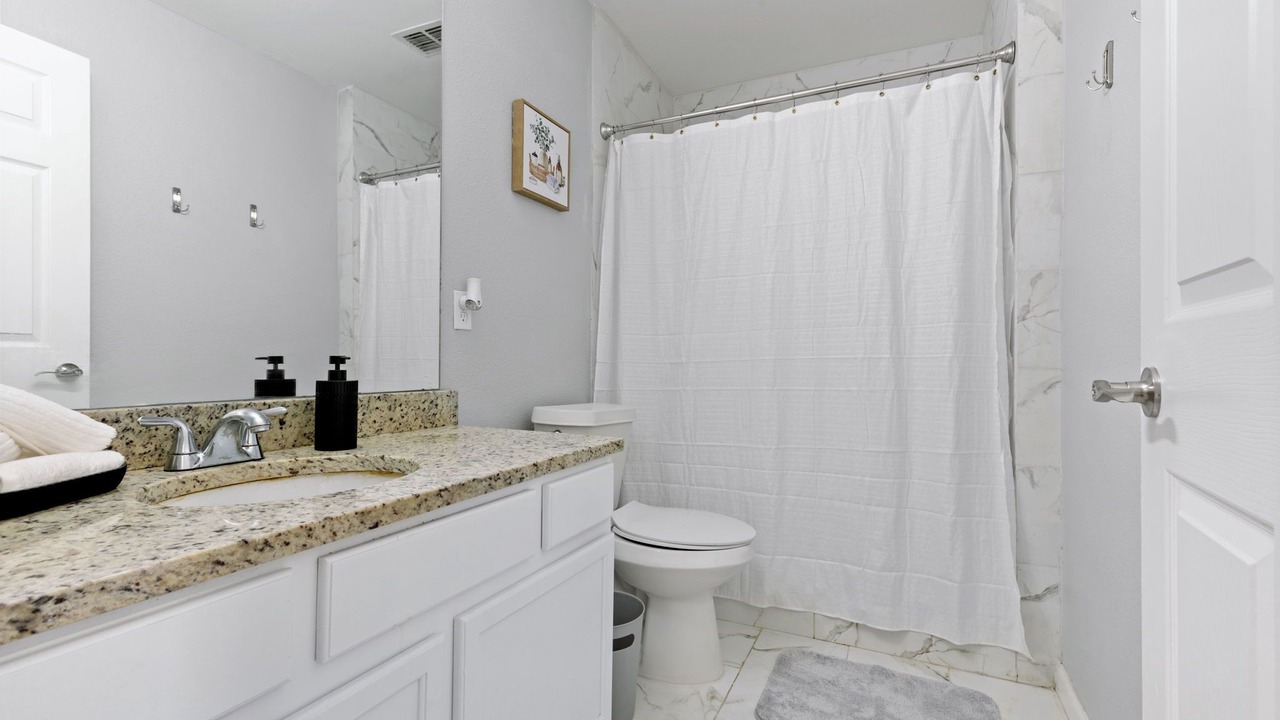 Photo of Bathroom in West Dallas