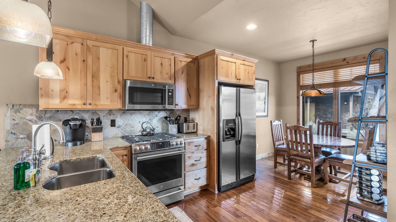 Photo of Kitchen in Powell Butte