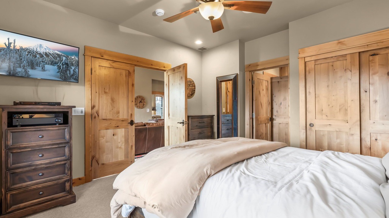 Photo of Bedroom in Powell Butte