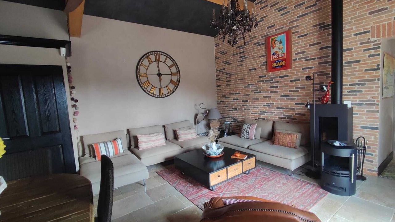 Photo of Livingroom in La Capelle-et-Masmolene