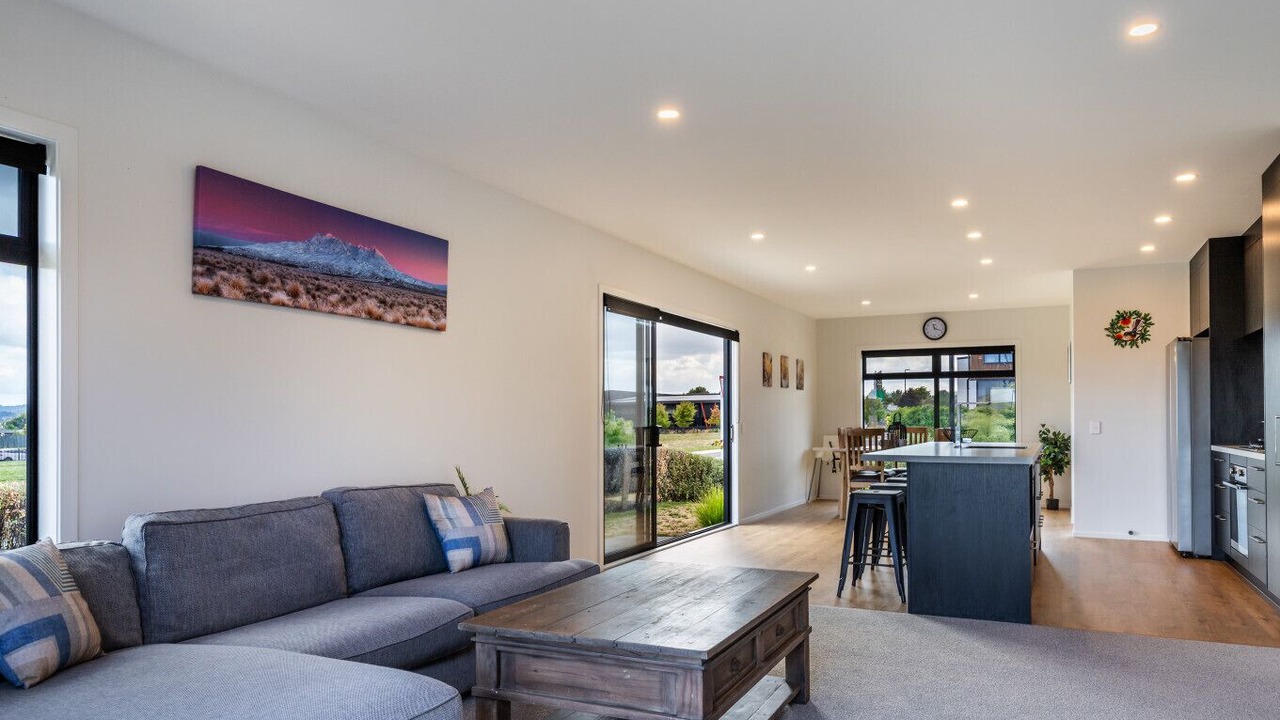 Photo of Livingroom in Rainbow Point