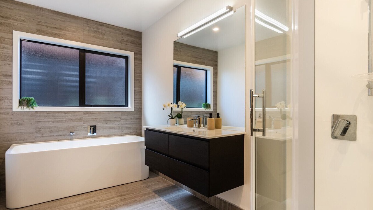 Photo of Bathroom in Rainbow Point