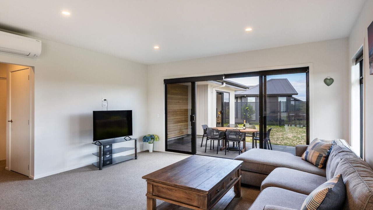 Photo of Livingroom in Rainbow Point