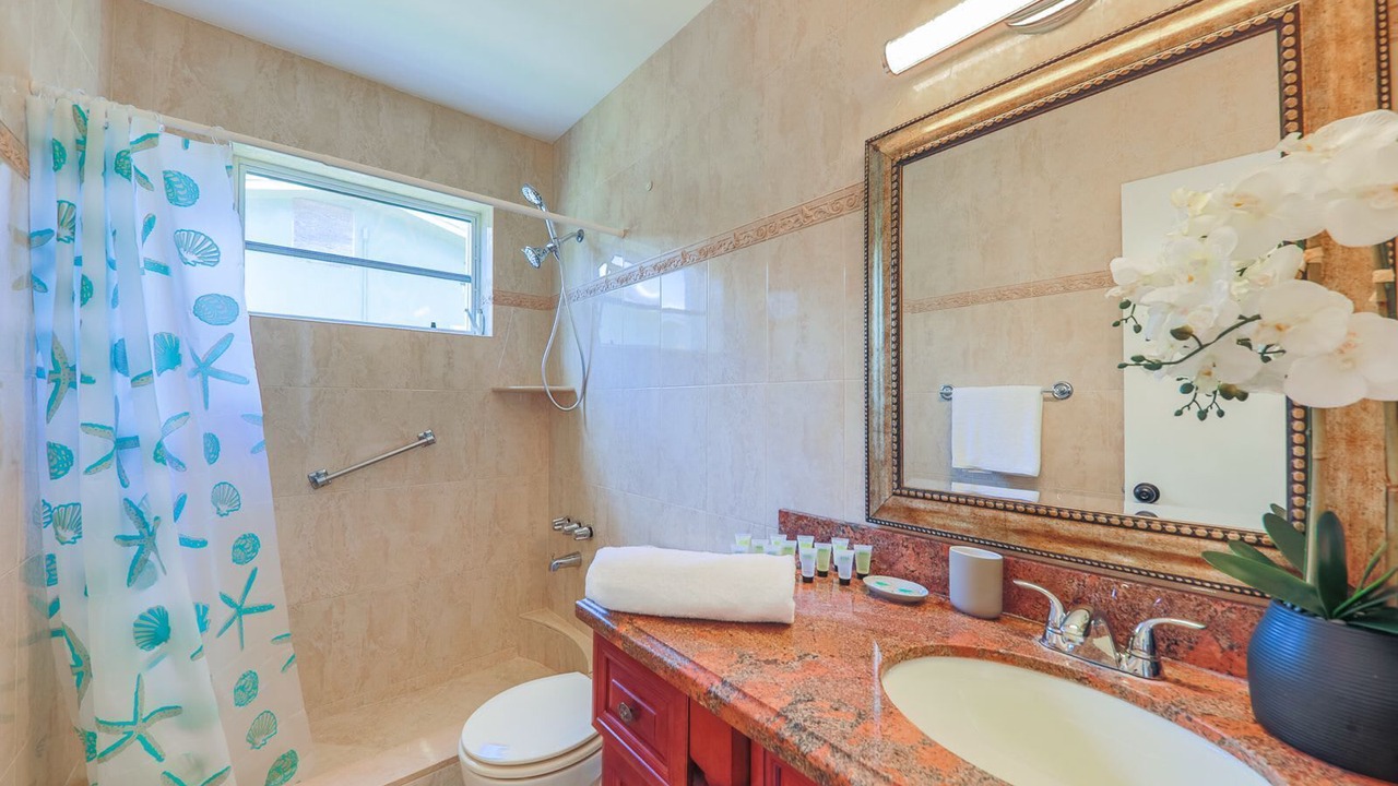 Photo of Bathroom in Hollywood Hills