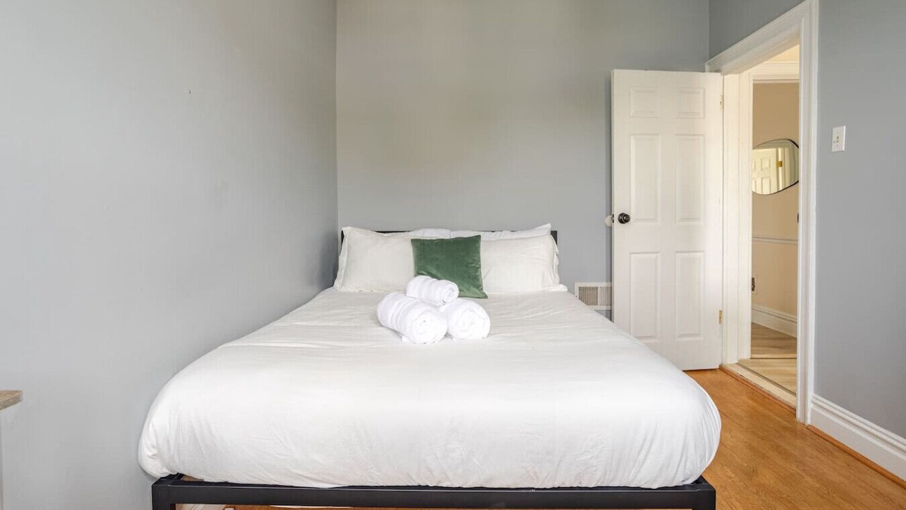 Photo of Bedroom in Hackensack River Waterfront