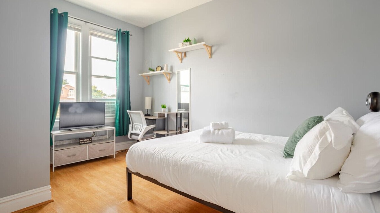 Photo of Bedroom in Hackensack River Waterfront