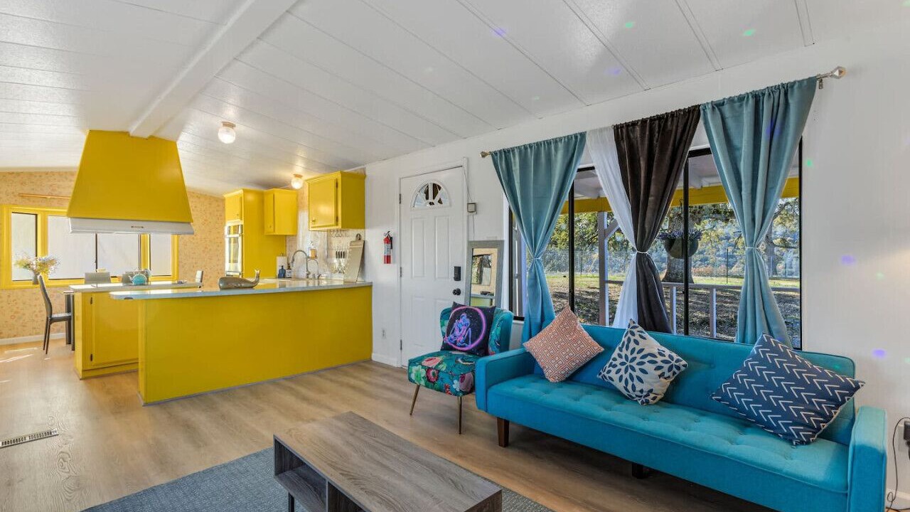 Photo of Livingroom in Pilot Hill
