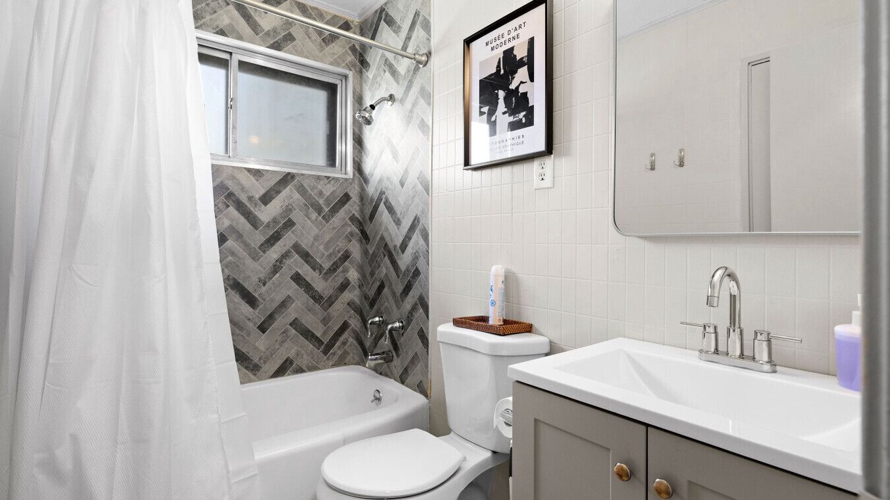 Photo of Bathroom in Oak Ridge