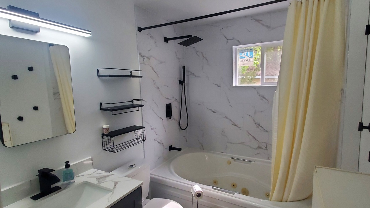 Photo of Bathroom in Goulais River