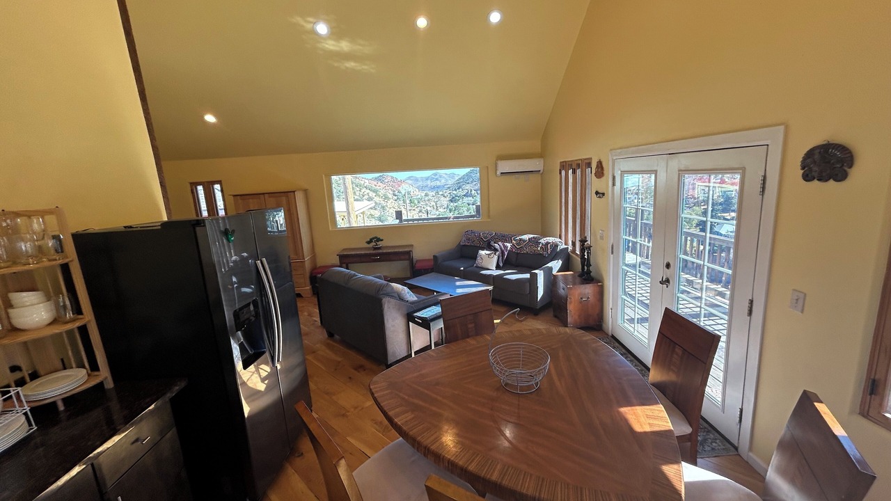 Photo of Livingroom in Bisbee