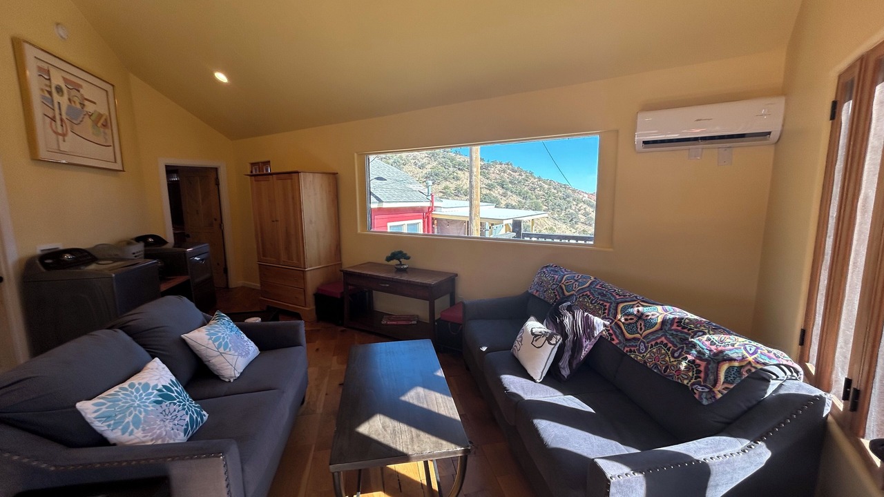 Photo of Livingroom in Bisbee