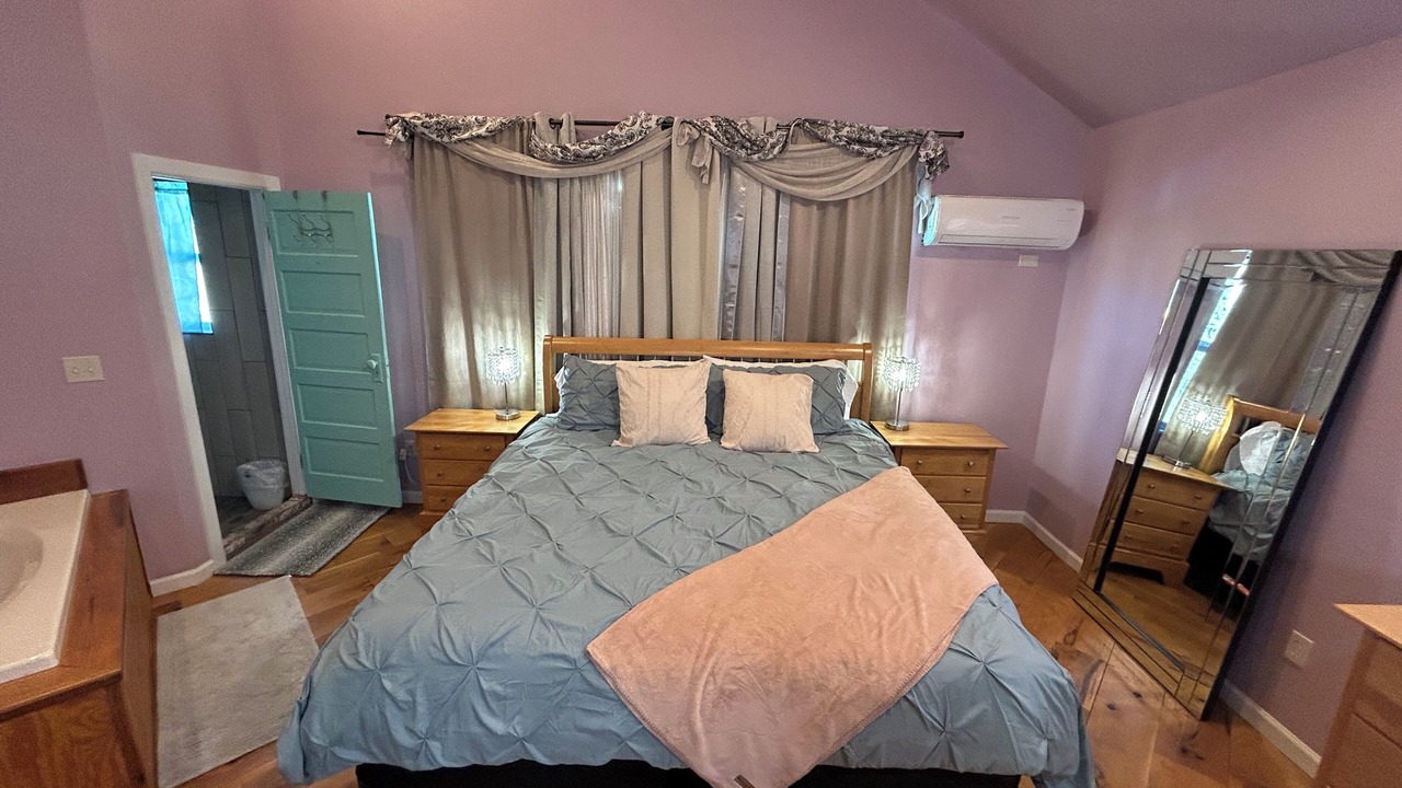 Photo of Bedroom in Bisbee