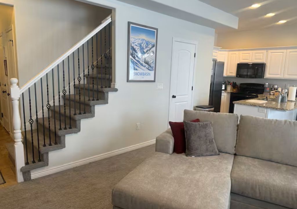 Photo of Livingroom in Mountain Green
