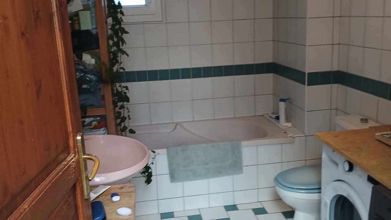 Photo of Bathroom in Lampaul-Plouarzel