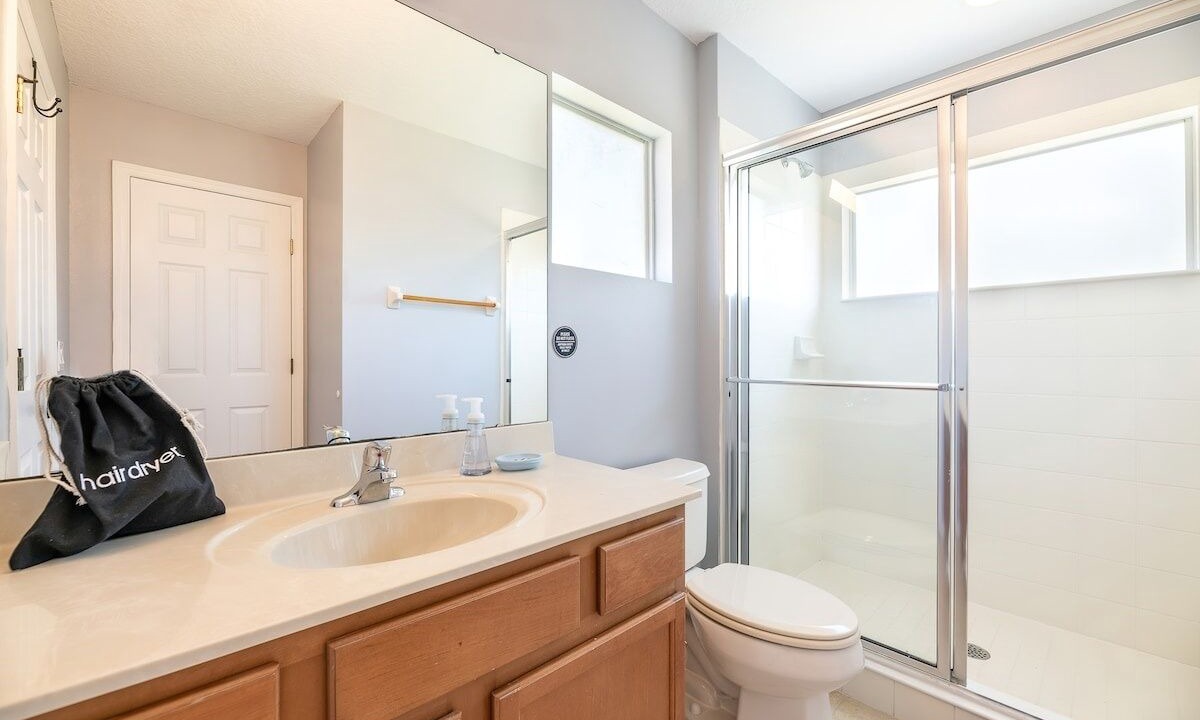 Photo of Bathroom in Lake Berkley