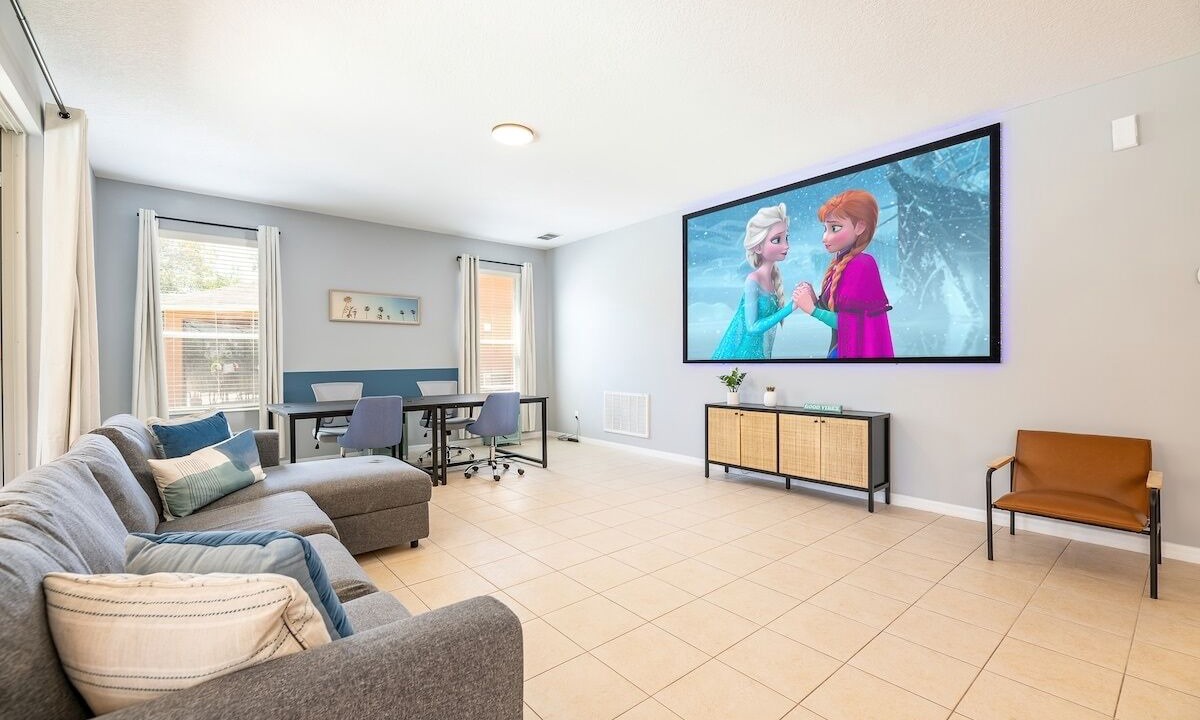 Photo of Livingroom in Lake Berkley