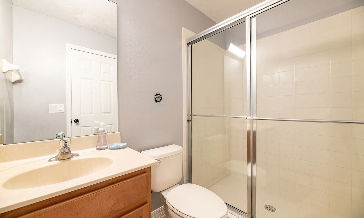 Photo of Bathroom in Lake Berkley