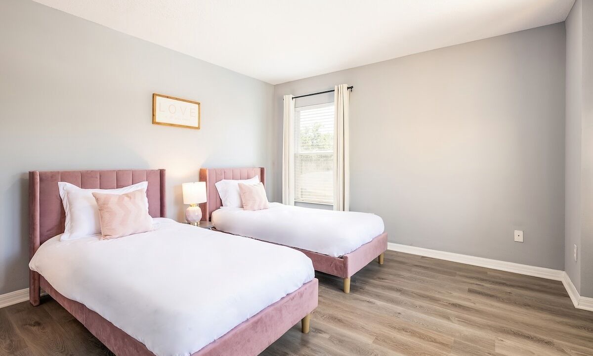 Photo of Bedroom in Lake Berkley