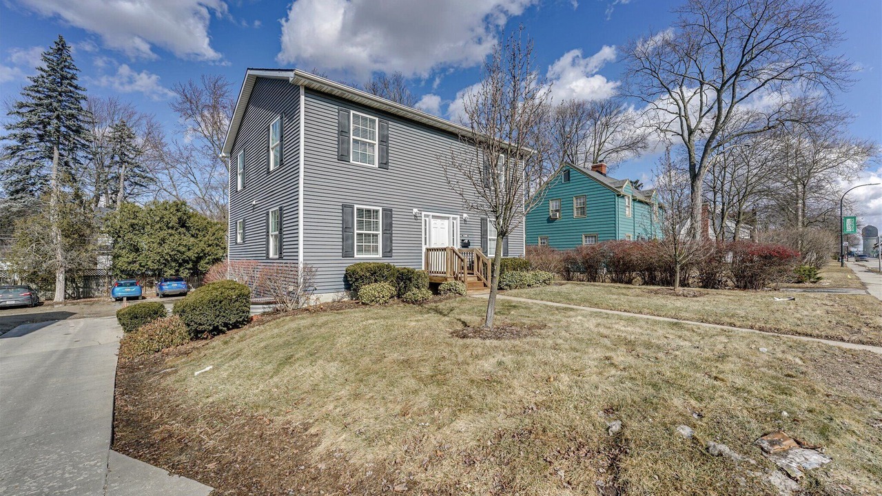 Photo of Outdoor in College Heights