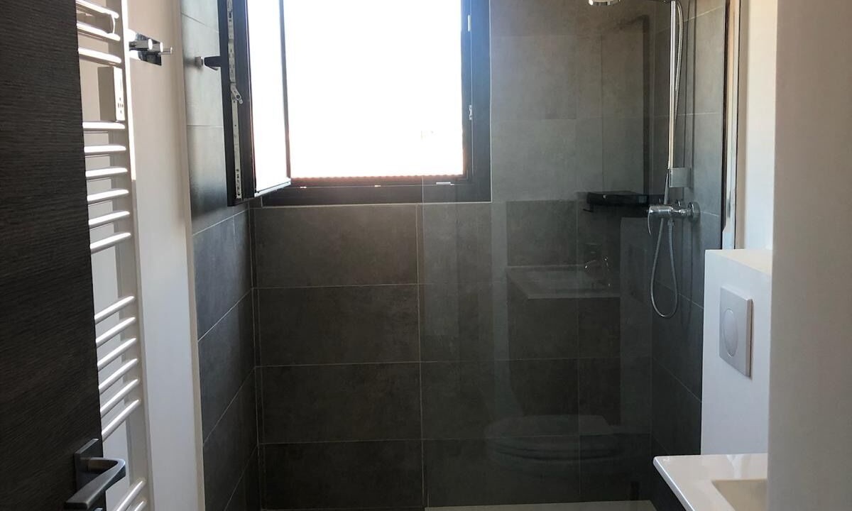 Photo of Bathroom in L'Ile-Rousse