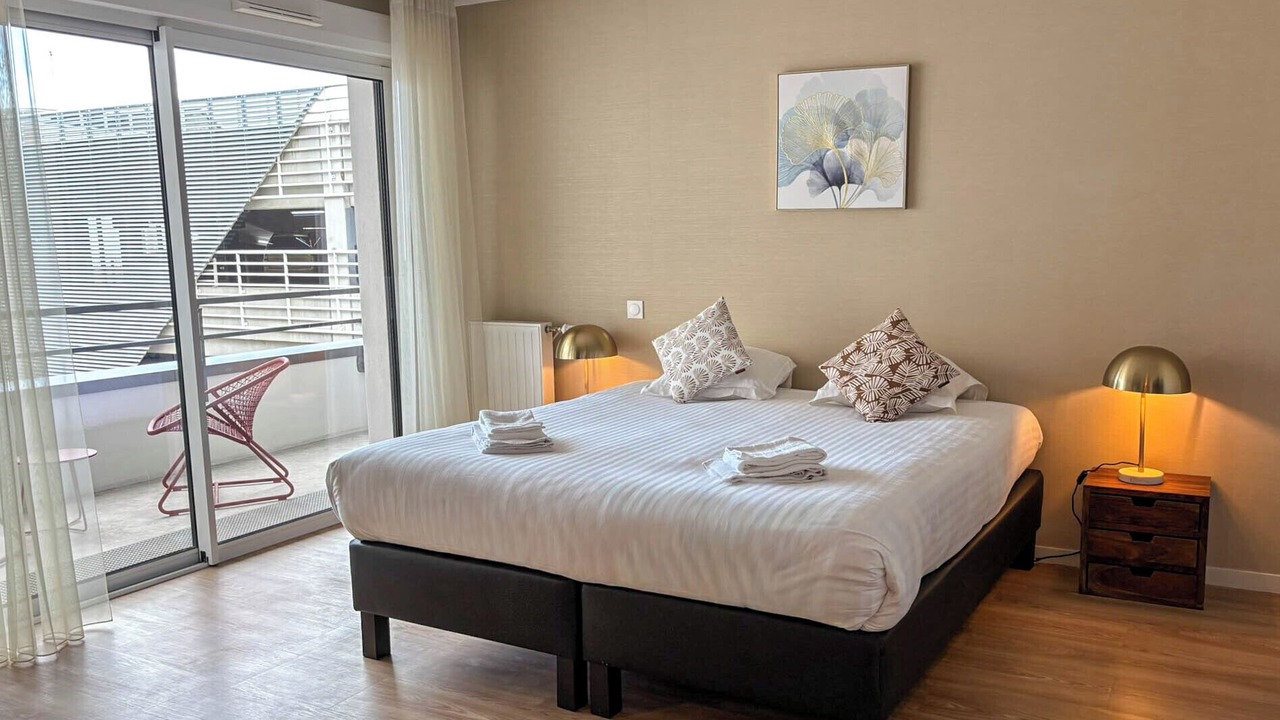 Photo of Bedroom in Quartier Saint-Clement - Jardin des Plantes