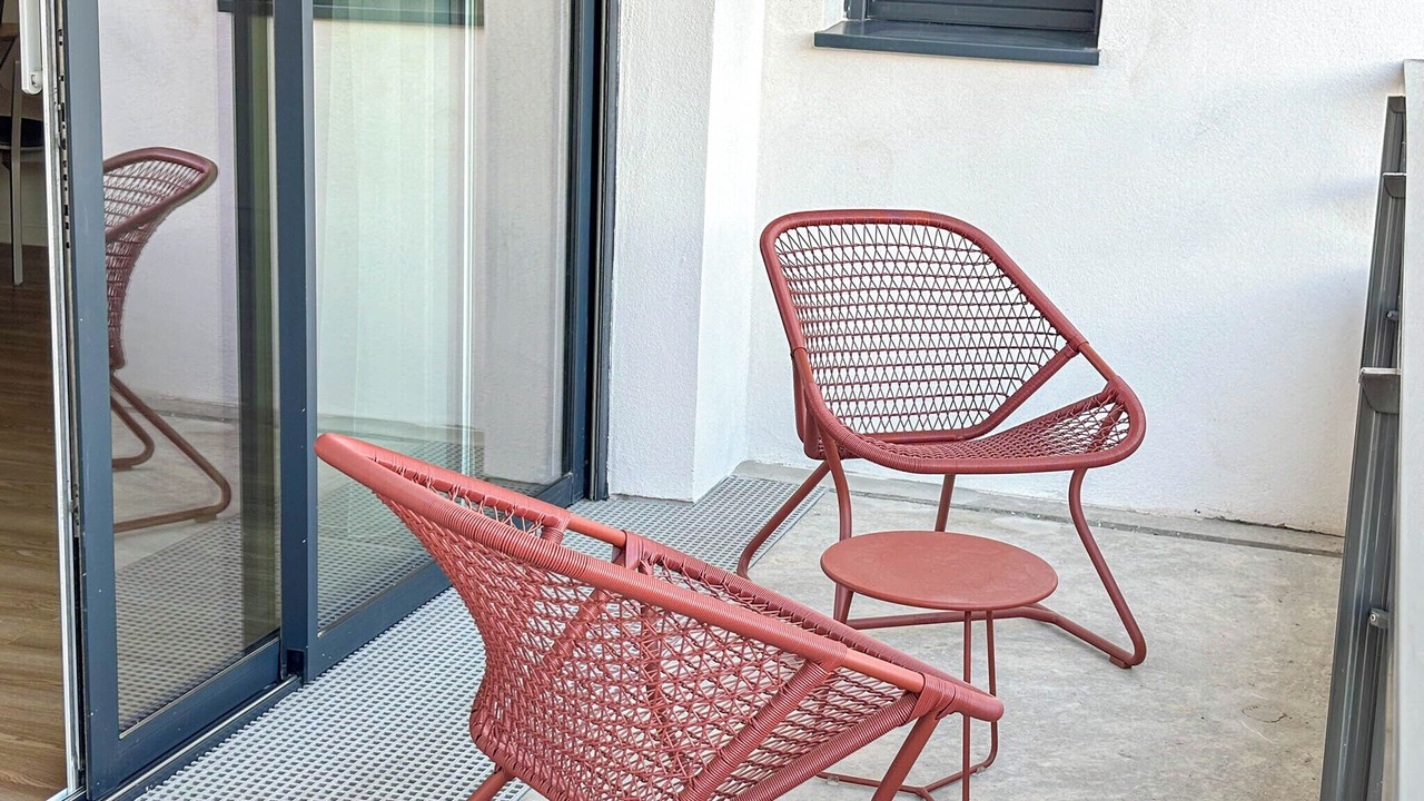 Photo of Patio Balcony in Quartier Saint-Clement - Jardin des Plantes