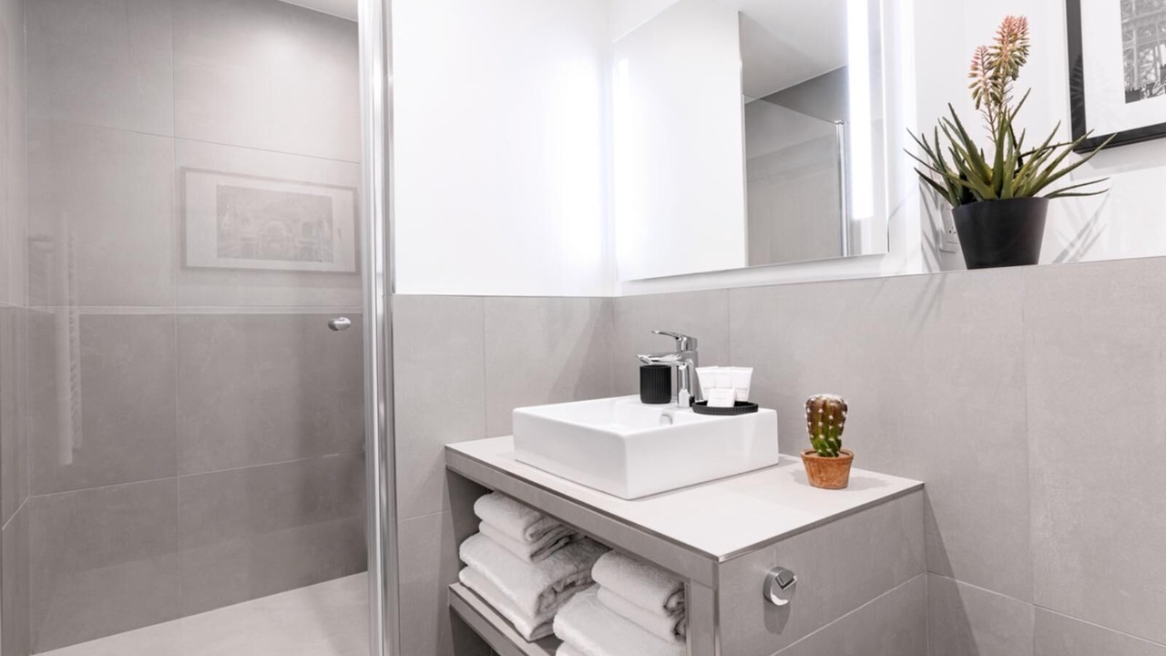 Photo of Bathroom in Chaussee-d'Antin