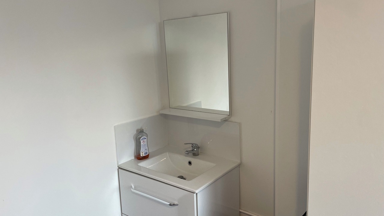 Photo of Bathroom in Poste
