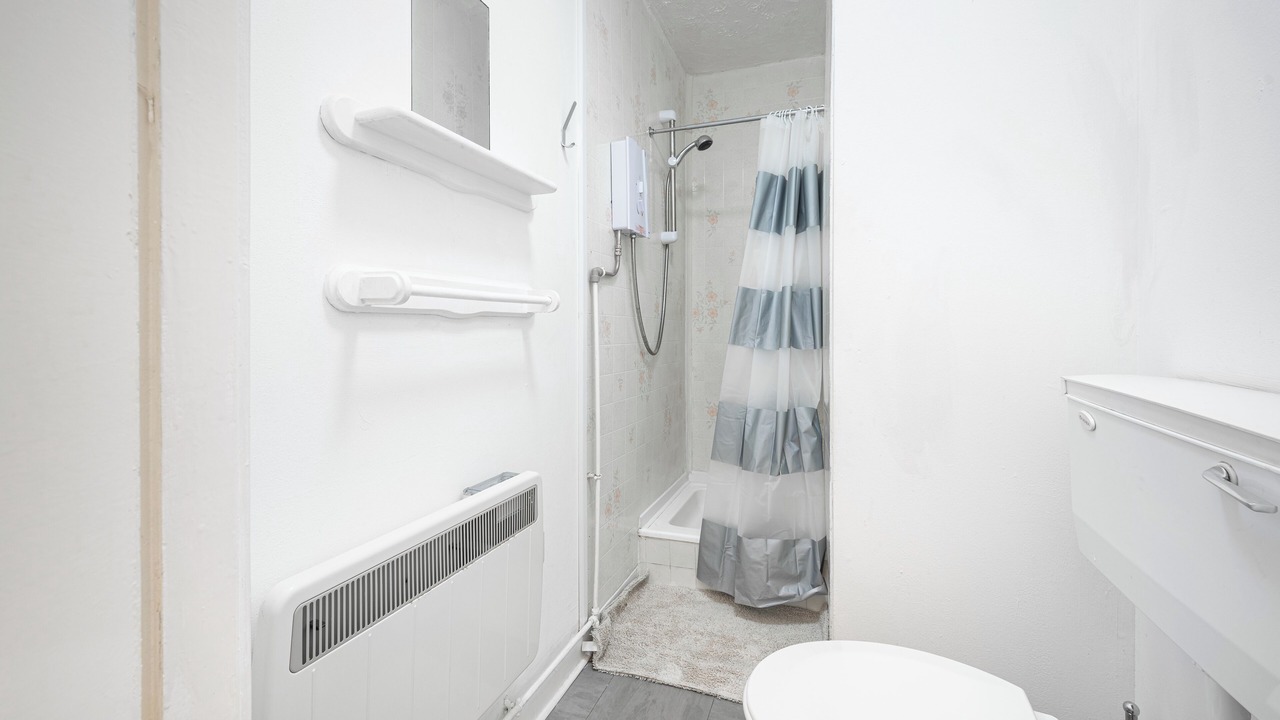 Photo of Bathroom in Contin