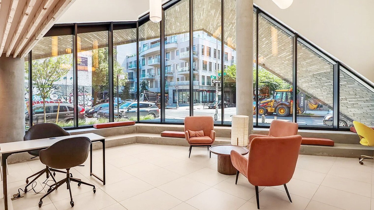 Photo of Others in Williamsburg