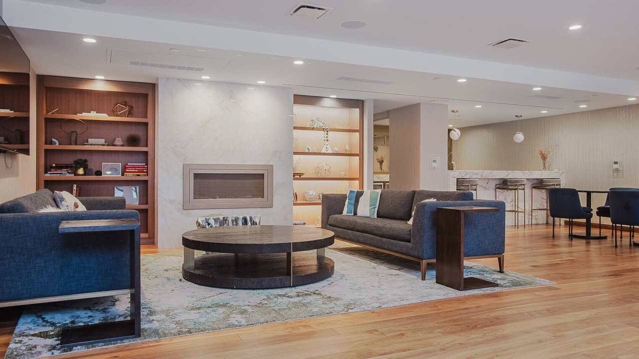 Photo of Others in Brooklyn Heights