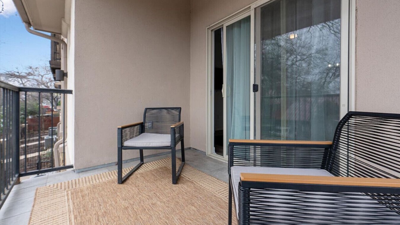 Photo of Patio Balcony in North University