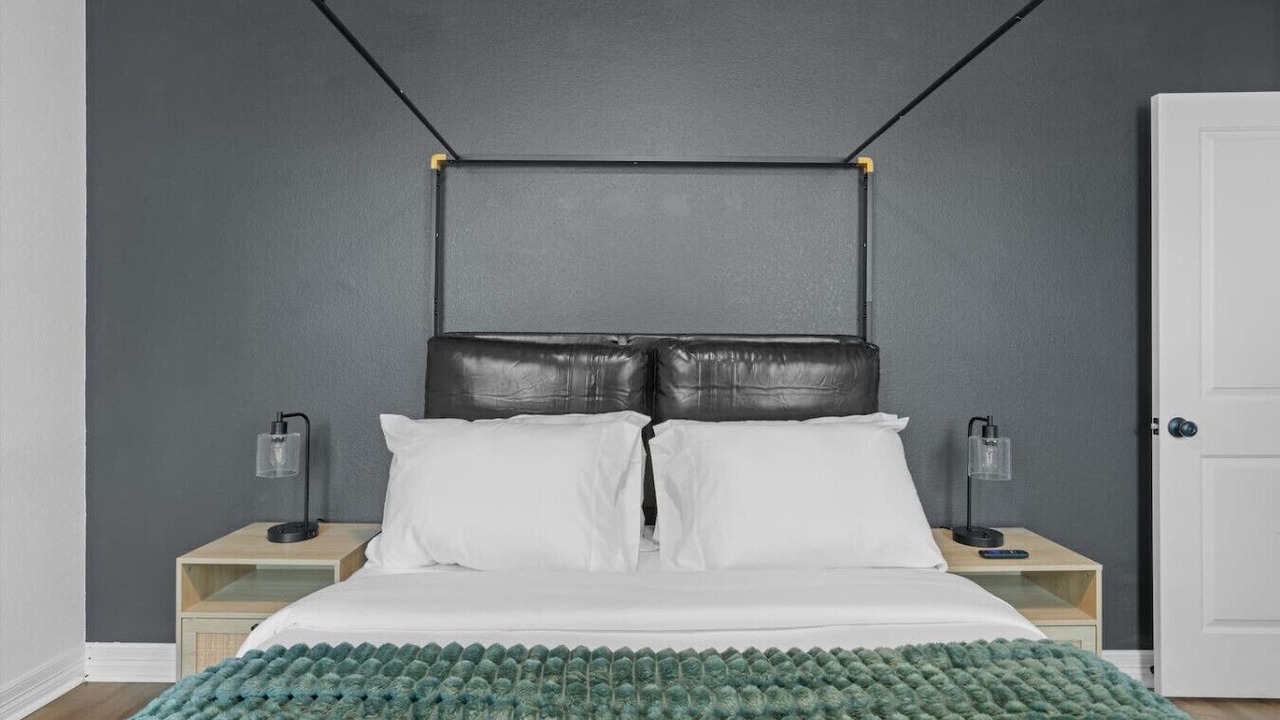 Photo of Bedroom in North University