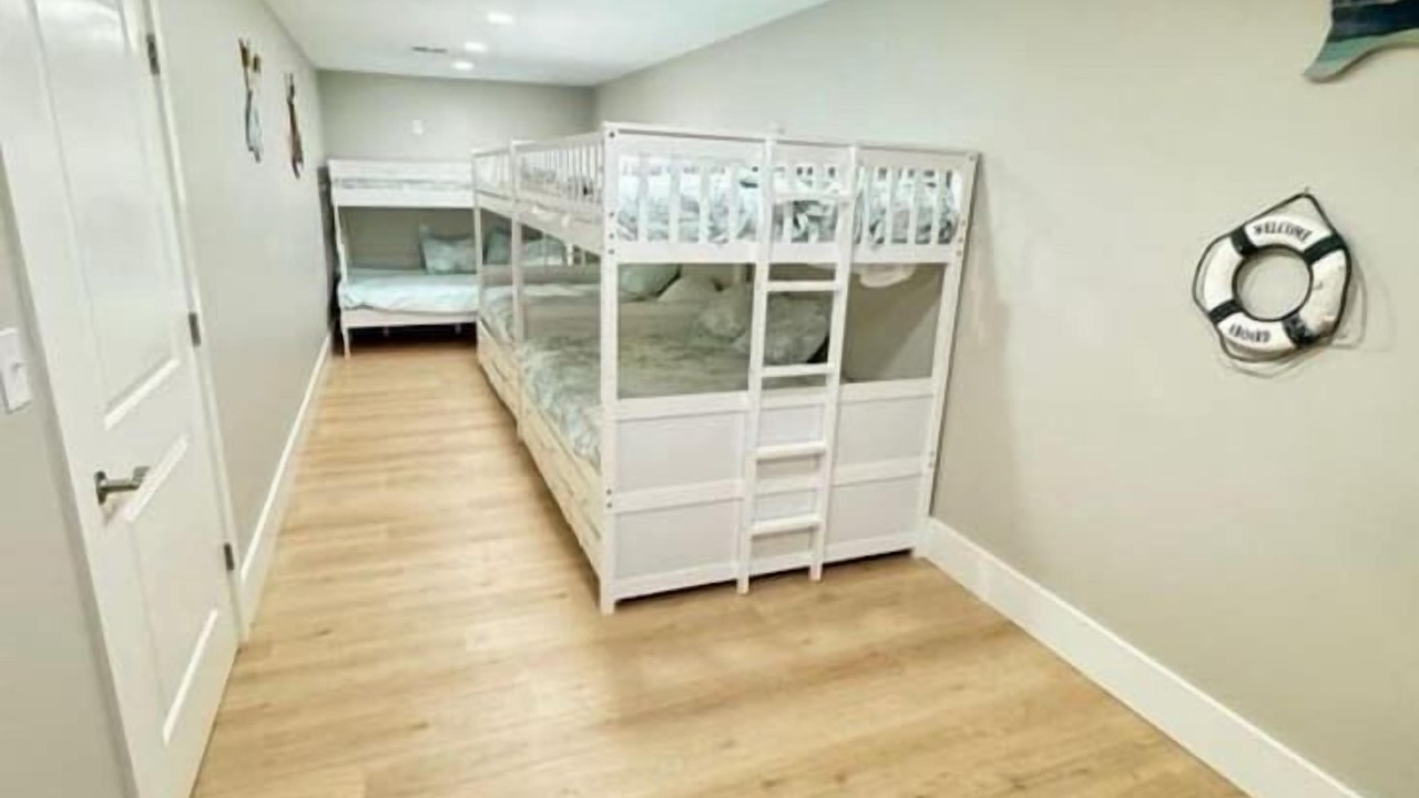 Photo of Bedroom in Lakeview  Jefferson County