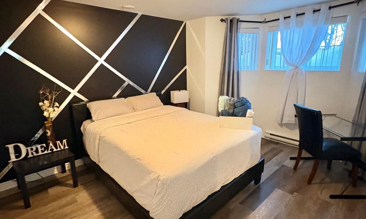 Photo of Bedroom in Laval