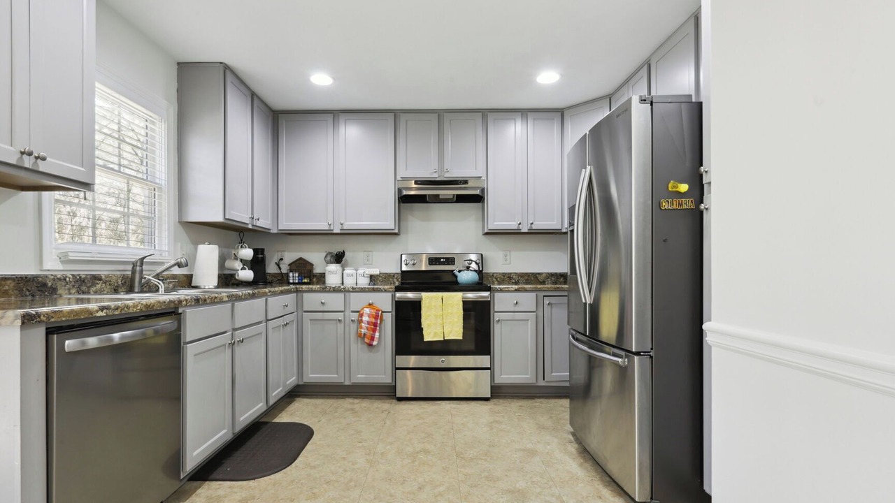 Photo of Kitchen in Stone Mountain
