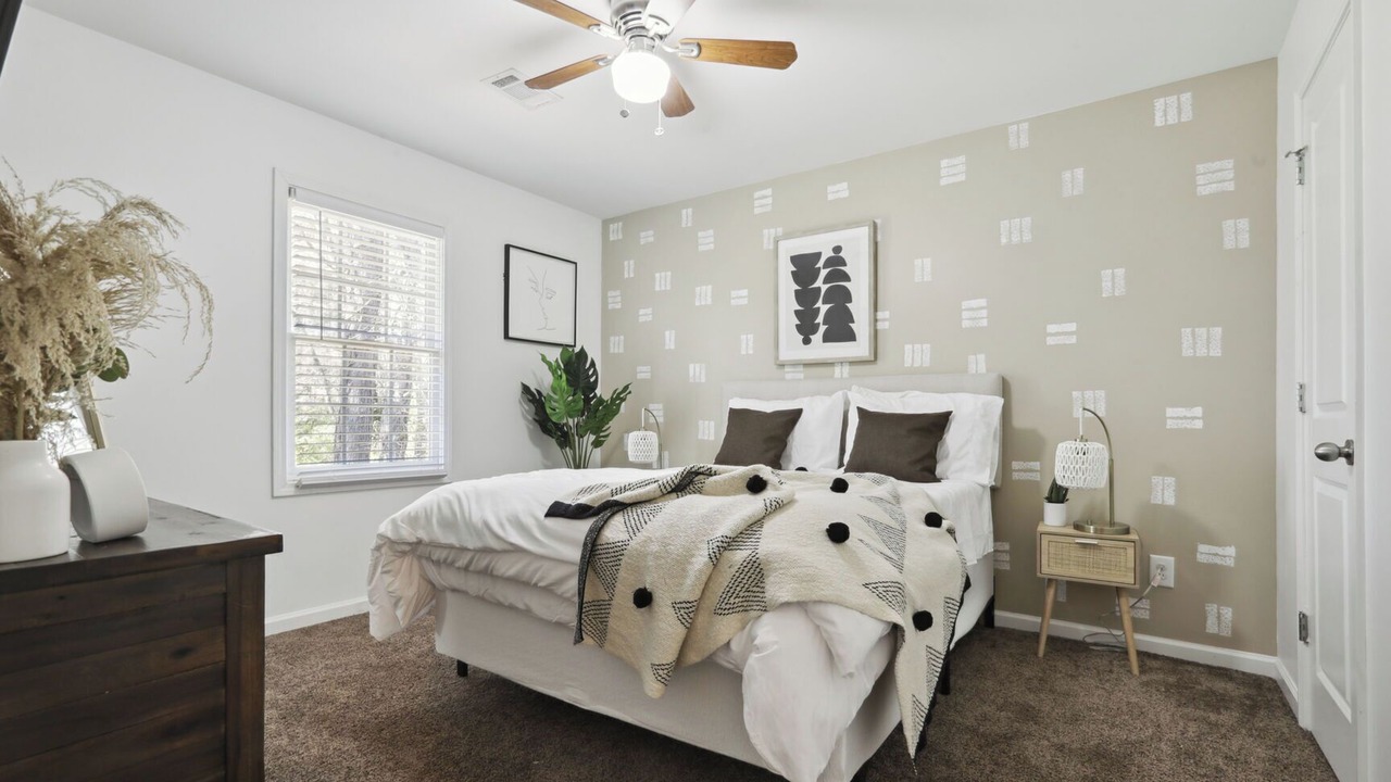 Photo of Bedroom in Stone Mountain