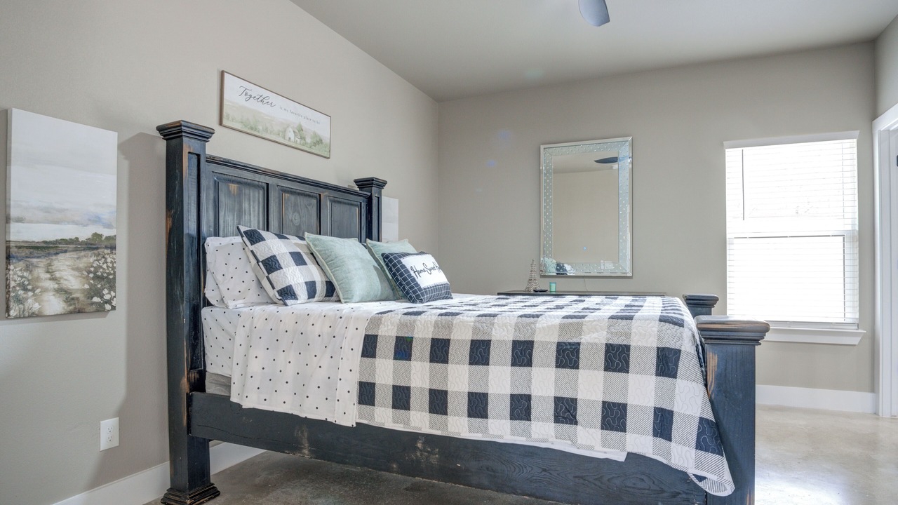 Photo of Bedroom in Bulverde