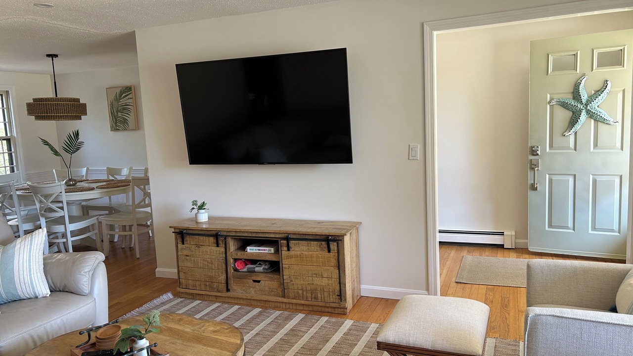 Photo of Livingroom in West Hyannisport