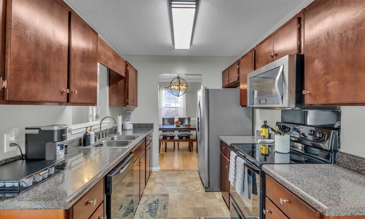Photo of Kitchen in Pooler