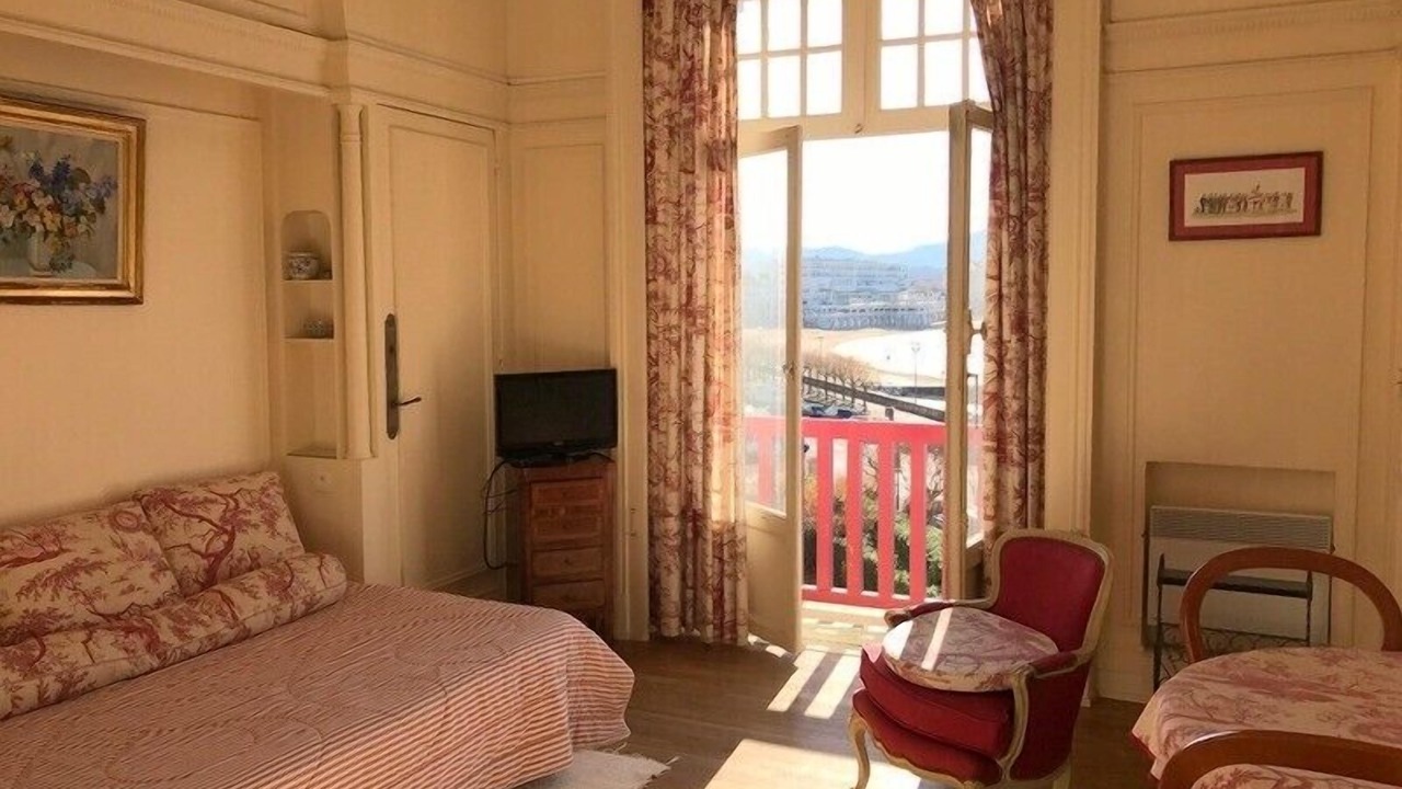 Photo of Bedroom in Saint-Jean-de-Luz