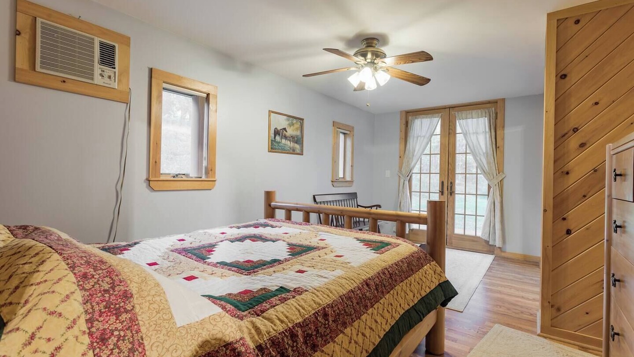 Photo of Others in Hamden