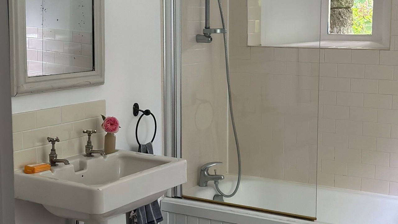 Photo of Bathroom in Juvigne