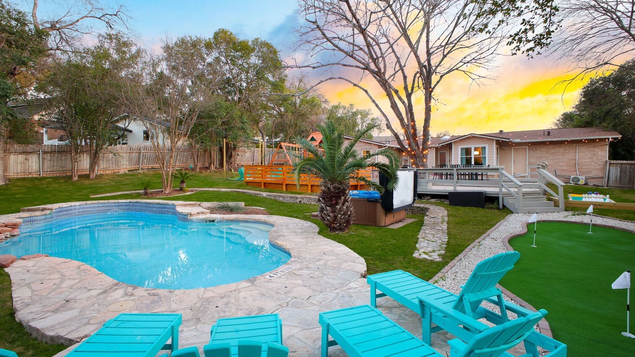 Photo of Outdoor in Oak Park - Northwood