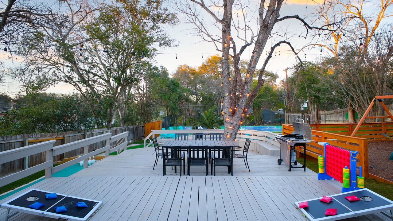 Photo of Outdoor in Oak Park - Northwood